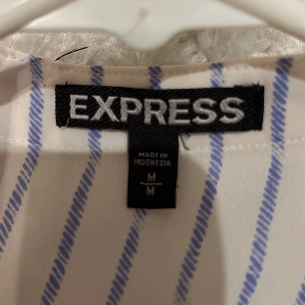 Express Top - Picture 5 of 5